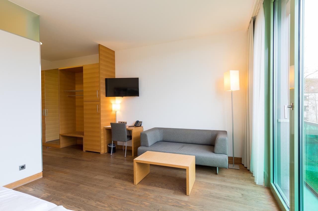 ארנסטורף Schlossparkhotel Mariakirchen מראה חיצוני תמונה