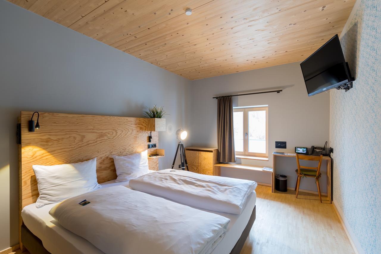 ארנסטורף Schlossparkhotel Mariakirchen מראה חיצוני תמונה