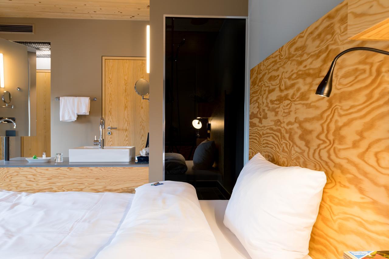 ארנסטורף Schlossparkhotel Mariakirchen מראה חיצוני תמונה