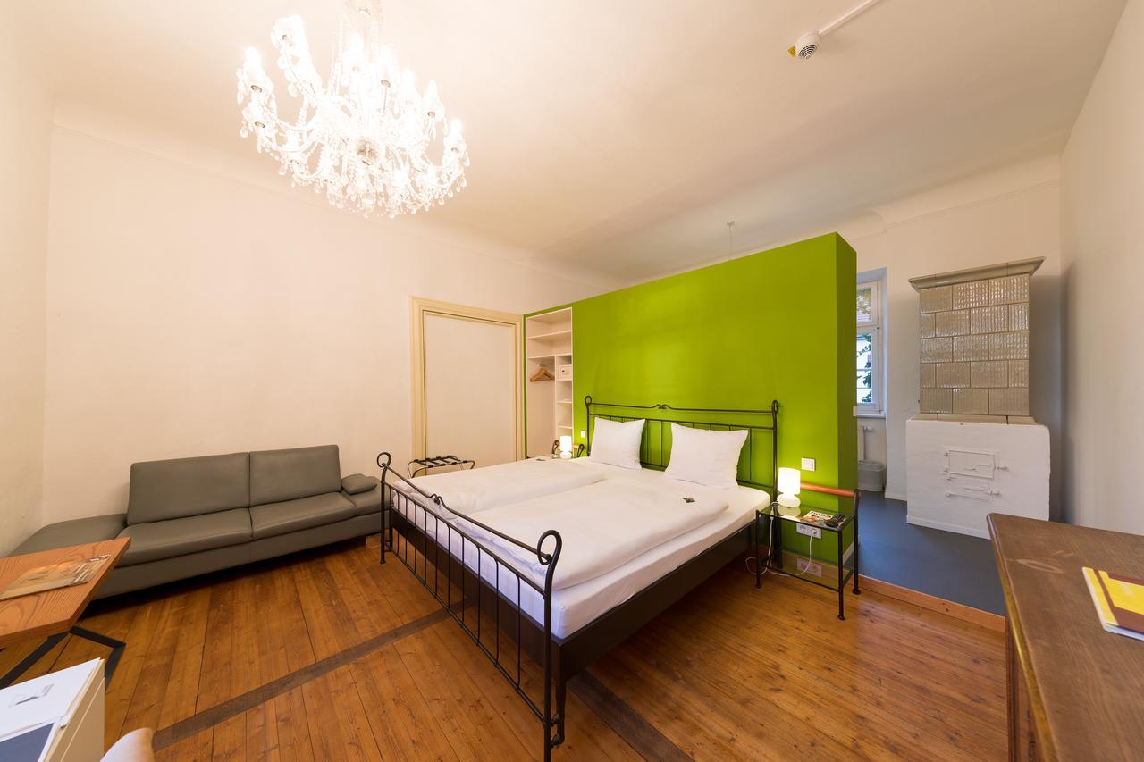 ארנסטורף Schlossparkhotel Mariakirchen מראה חיצוני תמונה