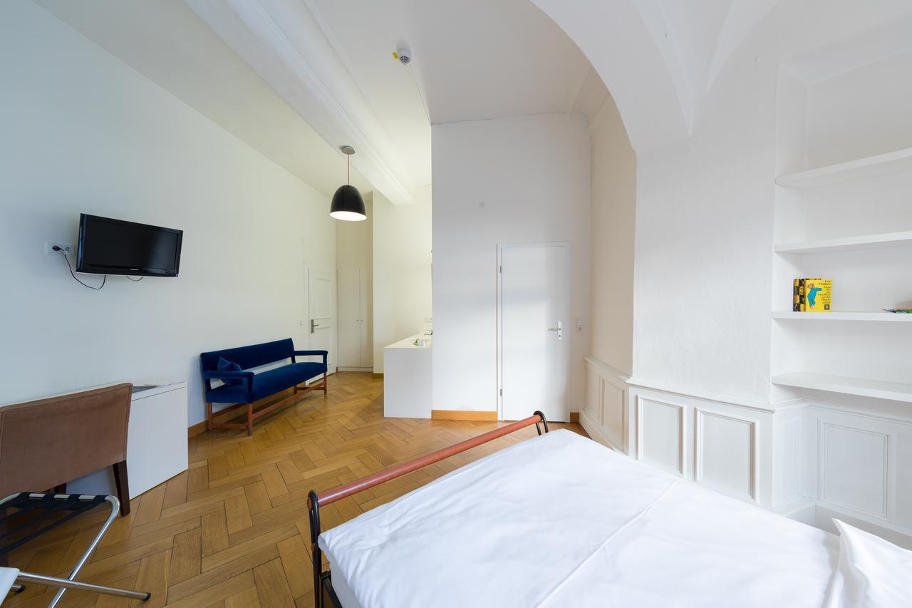ארנסטורף Schlossparkhotel Mariakirchen מראה חיצוני תמונה