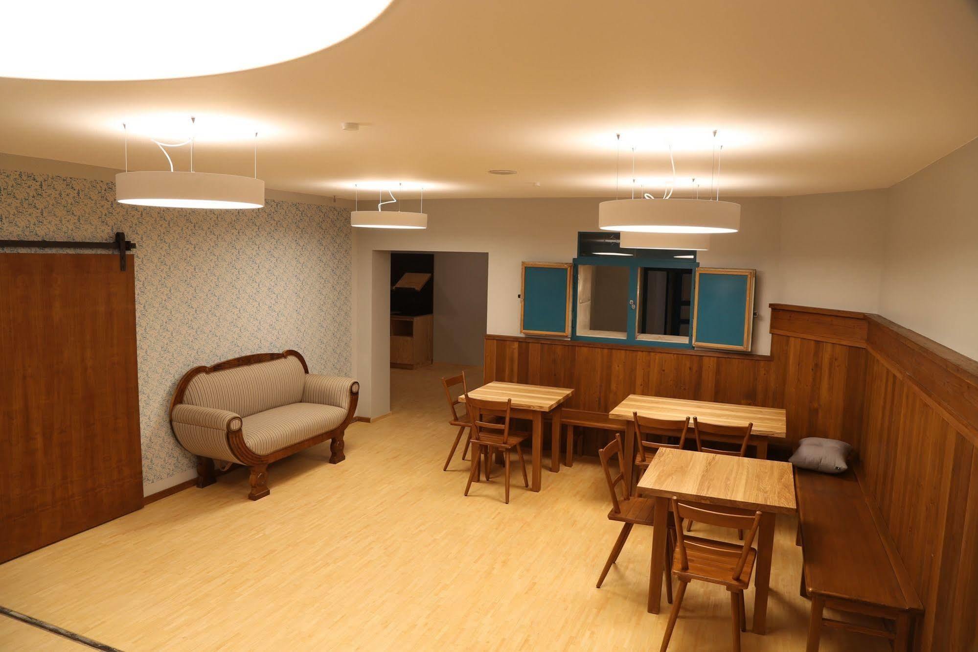 ארנסטורף Schlossparkhotel Mariakirchen מראה חיצוני תמונה