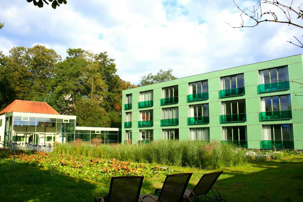 ארנסטורף Schlossparkhotel Mariakirchen מראה חיצוני תמונה